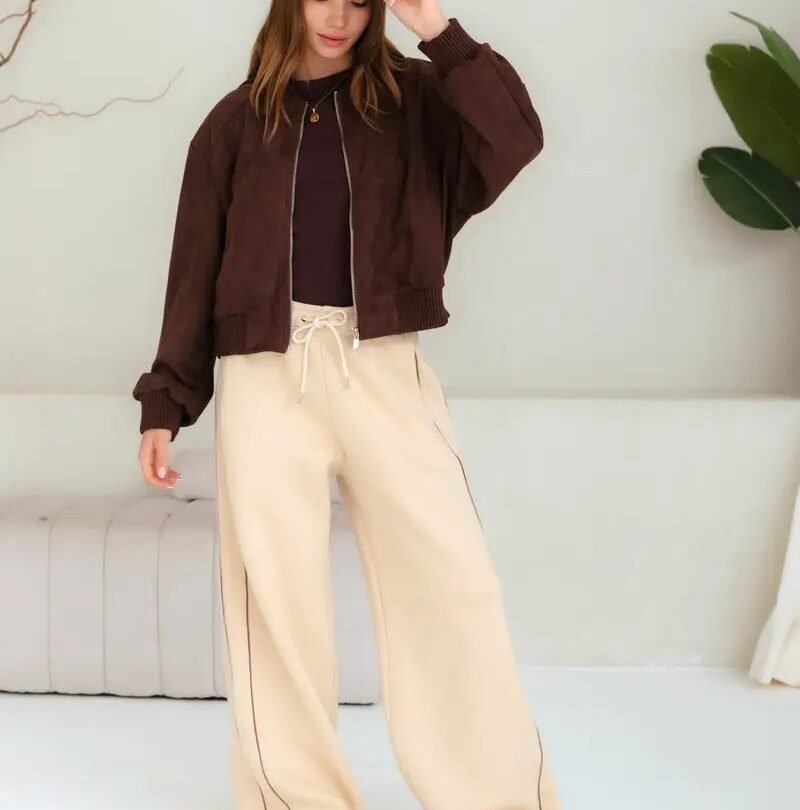 Palazos Angela Friza.