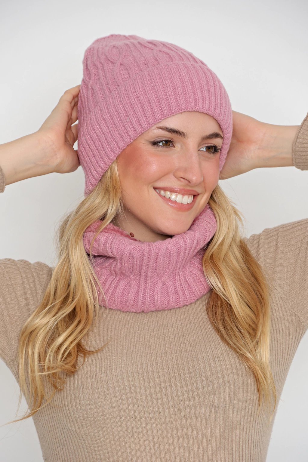 Set Gorro y Cuello.