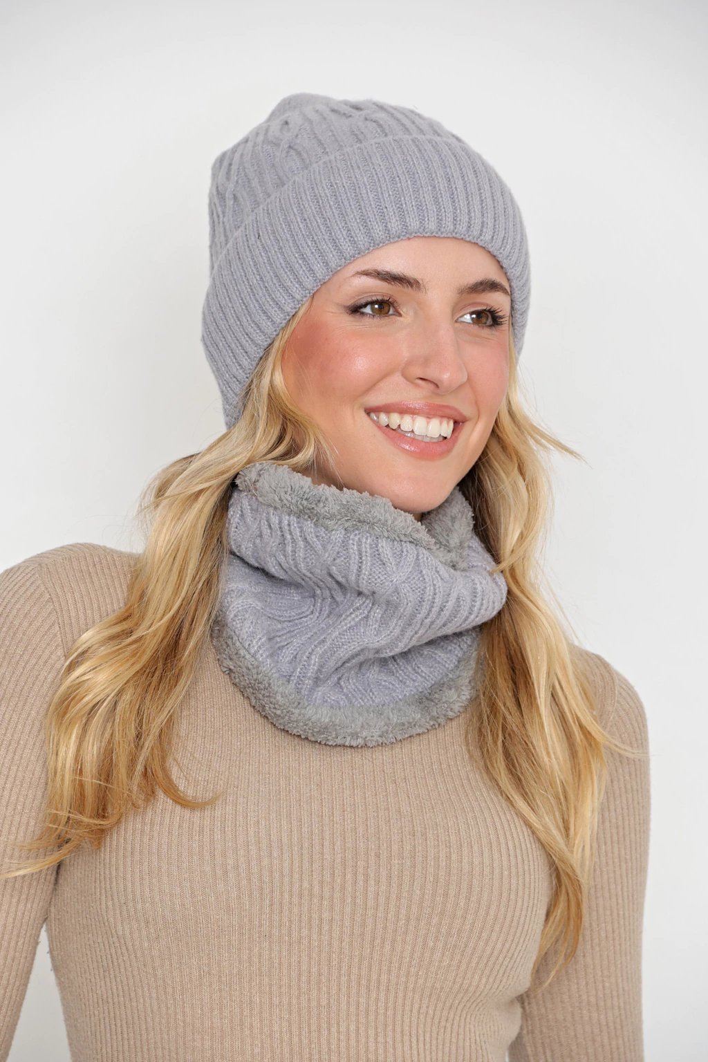Set Gorro y Cuello. - Image 4